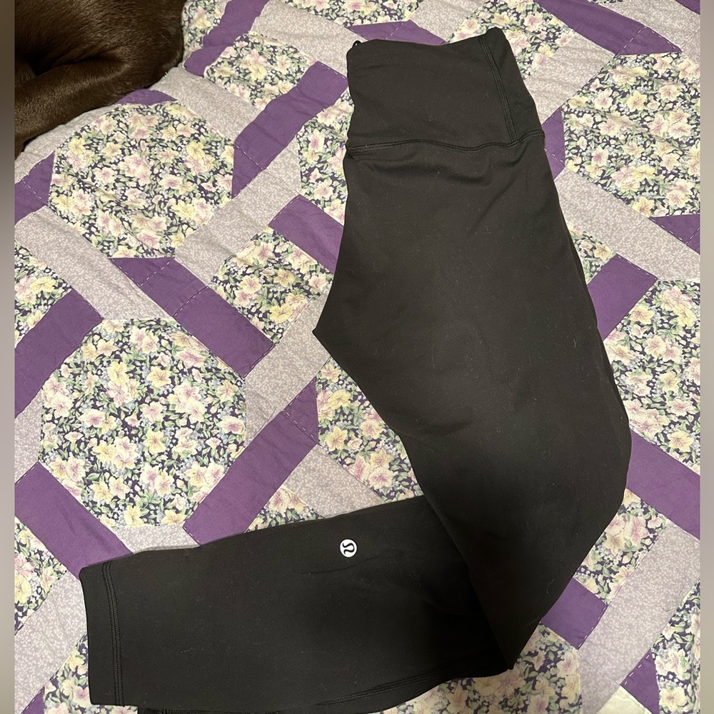 Lululemon Wunder Under HR Contour Fit size 8